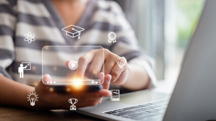 Internet education course degree, E-learning graduate certificate program concept. study knowledge to creative thinking ideas and problem-solving solutions.