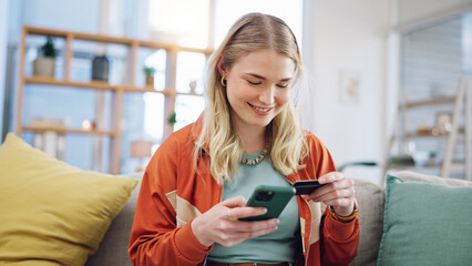 Aufkleber - Woman, credit card and phone for online shopping in home with digital payment, fintech and finance of money. Happy person on sofa for mobile banking, ecommerce and password for sales on financial app