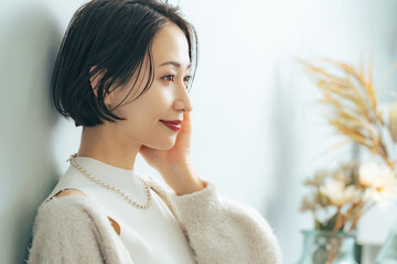 Poster - ミドル女性のスキンケアイメージ　美容　コスメ