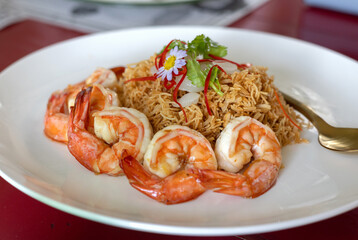 Wall Mural - crispy noodles with seafood, Thai food