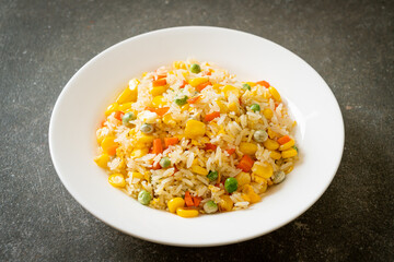 Wall Mural - fried rice with mixed vegetable (carrot, green bean peas, corn) and egg