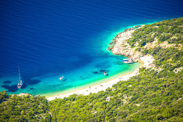 Canvas Print - Secret turquoise beach below Lubenice village on Cres island