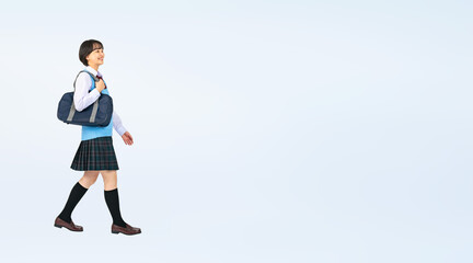 Poster - 歩く制服を着た女子学生　切り抜き全身写真（切り抜き背景透過PNGも販売しております。作成者リンクから「PNG」で検索してください）