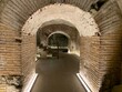 cunicoli del teatro greco-romano visibile durante l'escursione nella Napoli sotterranea, conosciuto anche come teatro di Nerone