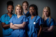 Grupo de enfermeros posando en un hospital