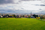 Skoczów, miasto na Śląsku w Polsce, panorama jesienią z lotu ptaka, widok ze wzgórza Kaplicówka 