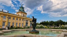 WARSAW, WILANOW, POLAND  July 11, 2023 : Time Lapse. Fountain Near Wilanow Palace In Warsaw, Poland