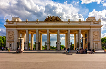 Wall Mural - Main entrance to Gorky central park of culture and leisure in Moscow, Russia