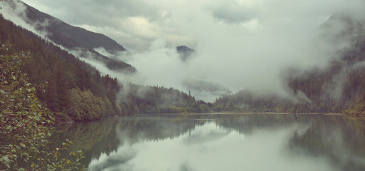 Wall Mural - Lake