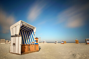 Wall Mural - Strandkorb am Meer