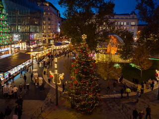 Wall Mural - Famous christmas market in Budapest Hungary. There is on the Worosmarty square next to the Vaci and Fashion street