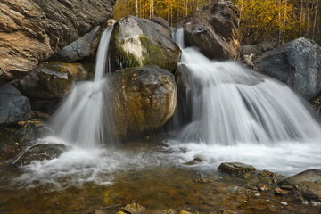 Canvas Print - Russia. Russia. The South of Western Siberia, the Altai Mountains. Small waterfalls on the Katuyaryk River in the valley of the Chulyshman River.