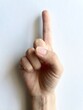 © zuu - ジェスチャー　人差し指を立てる