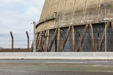 Nuclear power station cooling tower