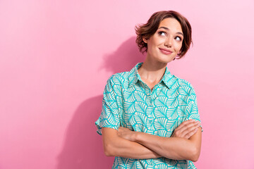 Poster - Photo of gorgeous creative girl crossed arms look empty space contemplate isolated on pink color background