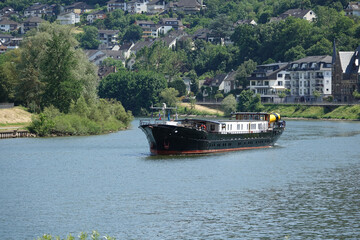 Poster - Schiff auf der Mosel bei Cochem