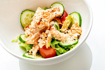 Wall Mural - bowl with salmon and vegetables