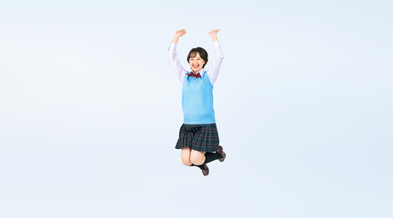 Aufkleber - ジャンプする制服を着た女子学生　切り抜き全身写真（切り抜き背景透過PNGも販売しております。作成者リンクから「PNG」で検索してください）