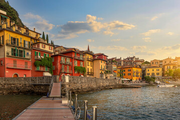 Sticker - Evening sun in Varenna