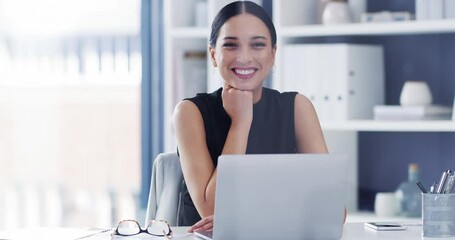 Aufkleber - Face, business woman and smile at laptop in office for professional career, pride and corporate law firm. Portrait of happy employee, lawyer and attorney working on computer at desk in legal agency