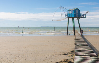 Poster - pêcherie bleue de Tharon sur la plage de Saint-Michel-Chef-Chef en Loire Atlantique