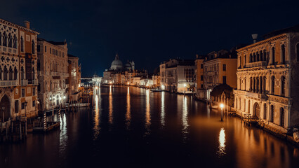 Wall Mural - Enchanting Venice: A Visual Symphony of Canals, Architecture, and Timeless Elegance