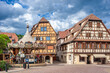 Fachwerkensemble in der historischen Altstadt in Obernai, hier am Place de l Etoile. Departement Bas-Rhin in der Region Elsass in Frankreich