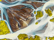 © Arnaud Bertrande  - Vue aérienne de méandres colorées au sud de l'Islande