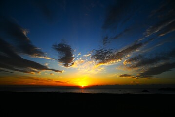 Canvas Print - A view of the beach at dawn. Material image for New Year's cards.
