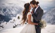 Coppia di sposi, sanciscono il loro amore in montagna sulla neve, bacio, paesaggio suggestivo, montagne innevate