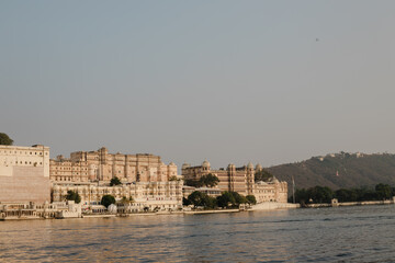 Wall Mural - City Palace and Pichola Lake in Udaipur, India