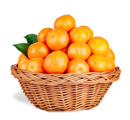 Canvas Print - Fresh tangerines in basket isolated on a white background