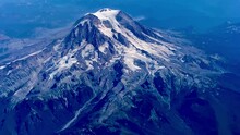 WASHINGTON - 2023 - Excellent Aerial View Of The Snow-capped Mount Rainier In Washington.
