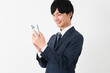 © aijiro - ビジネススーツを着ている若い男性　ビジネスイメージ