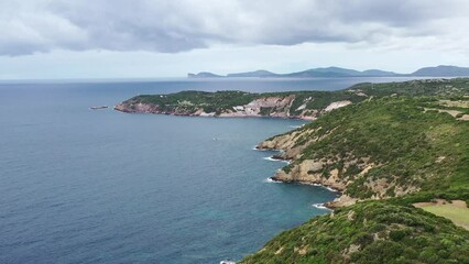 Wall Mural - survol de capo caccia au nord de la Sardaigne en Italie vers Alghero