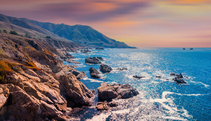 Wall Mural - Beautiful seascape of the west coast of California with views of the Pacific Ocean and the cliffs