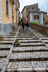 Canvas Print - Pedestrian Alley - Pacentro - Italy