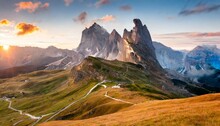 breathtaking morning view of peak ra gusela averau nuvolau group from passo di giau exciting summer sunrise in dolomiti alps cortina d ampezzo location south tyrol italy europe