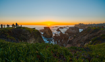 Wall Mural - Rocky cliffs at sunset, Pismo Beach, California