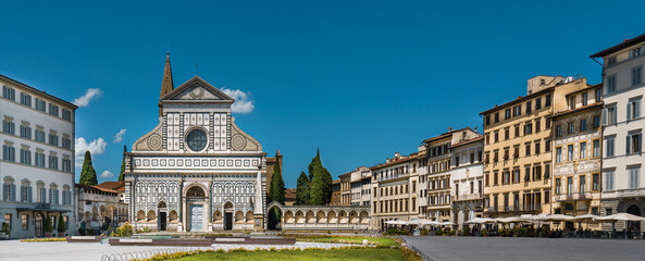 Wall Mural - The historic center of an Italian city. Mediterranean architecture. Tourist destination. Florence.