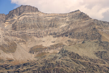 Wall Mural - Pizzo Malenco (3438 m) über dem gleichnamigen Tal (Bernina-Alpen); Blick vom Lago Pirola