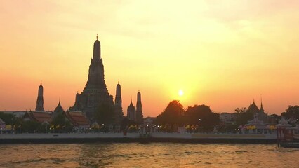 Sticker - Bangkok, Thailand - January 6 2024: Wat Arun - Temple of the Dawn is a Buddhist temple had existed since the time of the Ayutthaya Kingdom