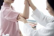 © 상은 신 - Doctor checking patient's arm pain