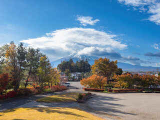 Kawaguchiko Lake. Japan. Nature of Fujikawaguchiko. Five Fuji Lakes. Yagizaki Park. Autumn landscape of japanese lake. Lake at the foot of the mountains. Journey to Kawaguchiko. Tours. Multicolored