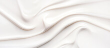 Banner Cream Texture Lotion Close-up