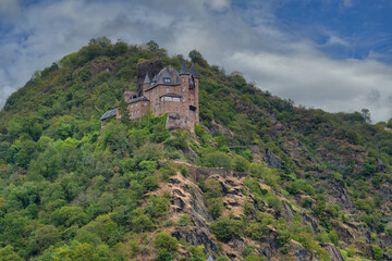 Wall Mural - Katz Castle overlooking the Rhine River, St Goarshausen, Rhineland Palatinate, Germany