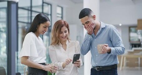 Aufkleber - Happy business people, phone and laughing for funny joke, meme or social media together at office. Group of employees, friends or colleagues smile on mobile smartphone for humor at the workplace