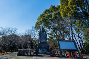 青空を背景に公園・広場風景(観光・行楽スポット)
Park/square scenery with blue sky in the background (sightseeing/excursion spot)
日本(冬と春)
Japan (winter and spring)
九州・熊本県熊本市
Kumamoto City, Kumamoto Prefecture, Kyushu
(田原坂公園)