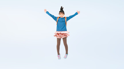 Poster - ランドセルを背負ってジャンプする女子小学生（切り抜き背景透過PNGも販売しております。作成者リンクから「PNG」で検索してください）