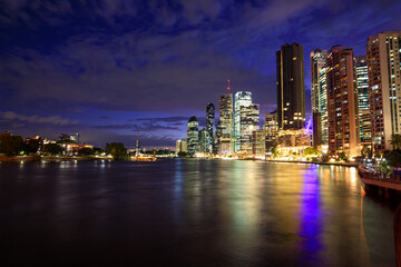 Brisbane’s Nighttime Elegance: A Symphony of Lights and Architecture